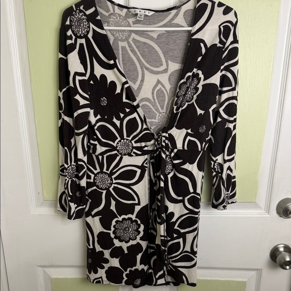(1986) CAbi Woman’s Black and White Stylish Top, Size: Medium